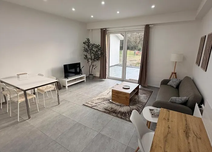 With Terrace Апартаменты *